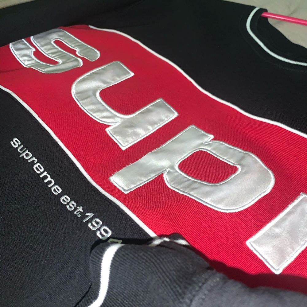 Supreme piping crewneck black